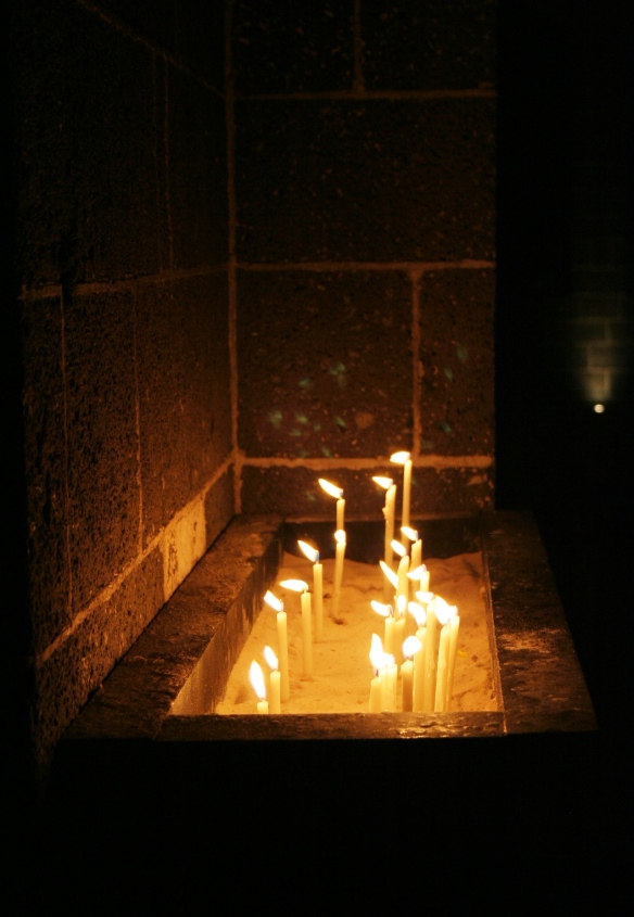 11-giragos-candles